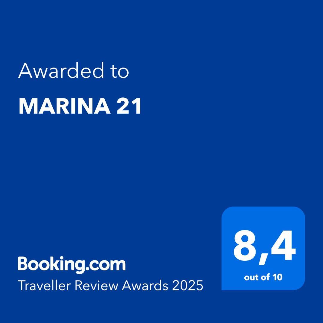 Marina 21 *